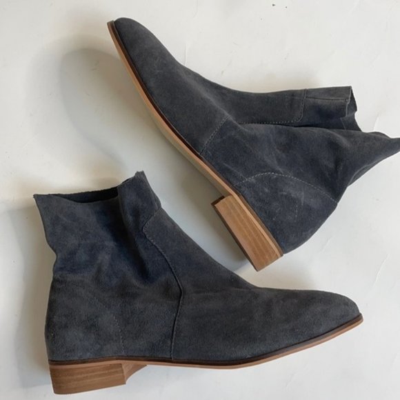 Dr. Scholl's Shoes - Dr. Scholl's Original Grey Suede Boots sz 10